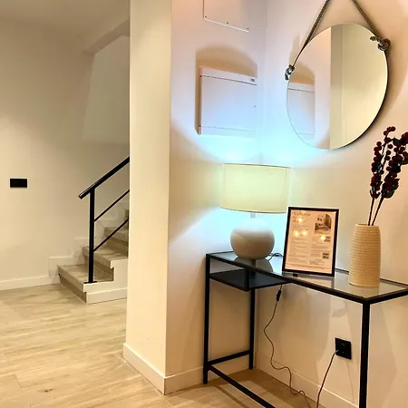 Duplex Moderno Y Acogedor Junto A Atocha Apartment Madrid Exterior photo
